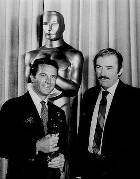 Клифф Робертсон с премией "Оскар"